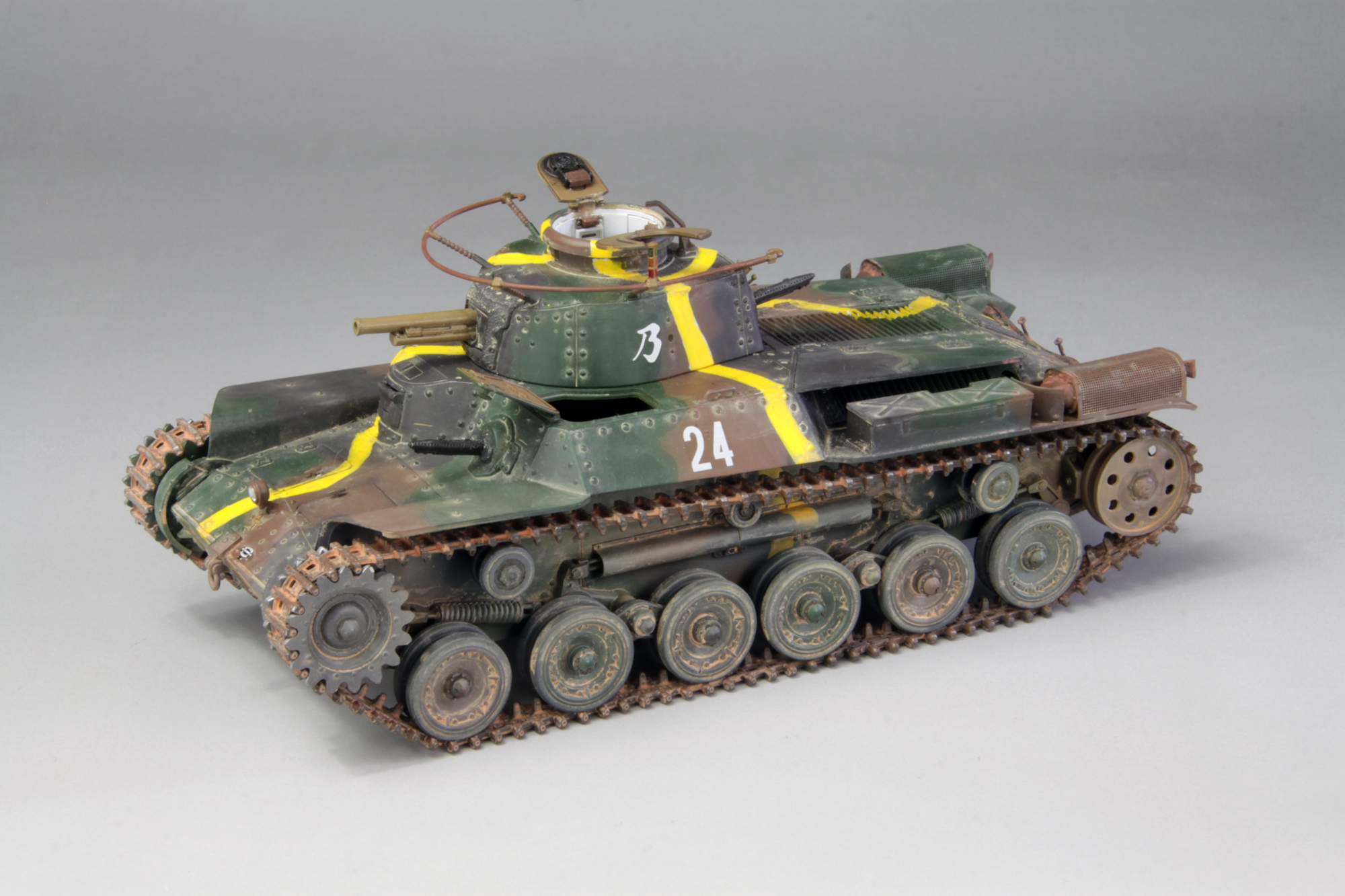 日本陸軍チハ97式中戦車プラモデル完成品