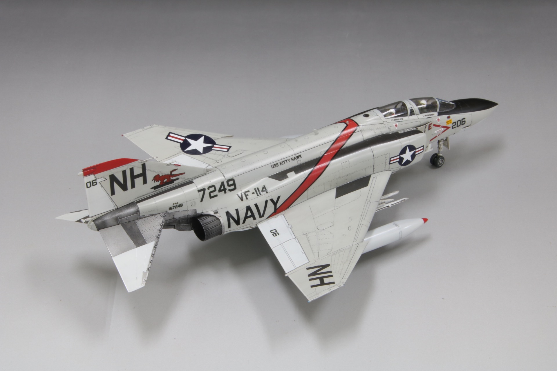 戦闘機プラモデル完成品1/72F-4Jファントム